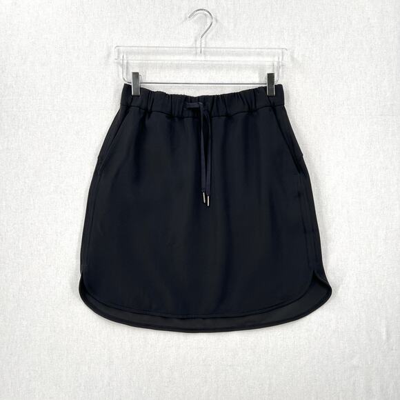 LULULEMON On The Fly Skirt Womens 8 Black Casual Travel Woven Athleisure Mini - Picture 6 of 16
